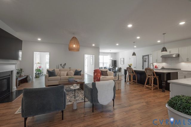 2222 Osborne Hill Dr, Rockville, VA 23146