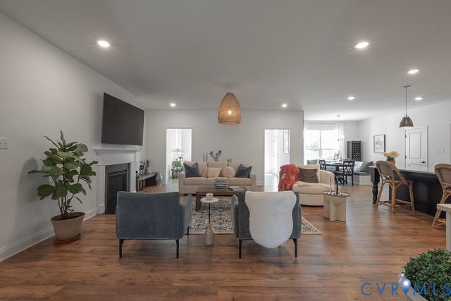 2222 Osborne Hill Dr, Rockville, VA 23146