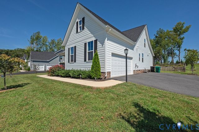 2222 Osborne Hill Dr, Rockville, VA 23146