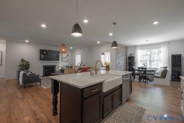 2222 Osborne Hill Dr, Rockville, VA 23146