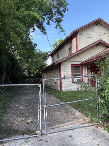 3605 Rebecca Street, Houston, TX 77021