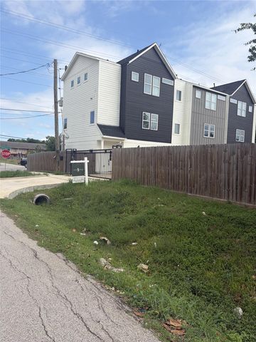 3605 Rebecca Street, Houston, TX 77021