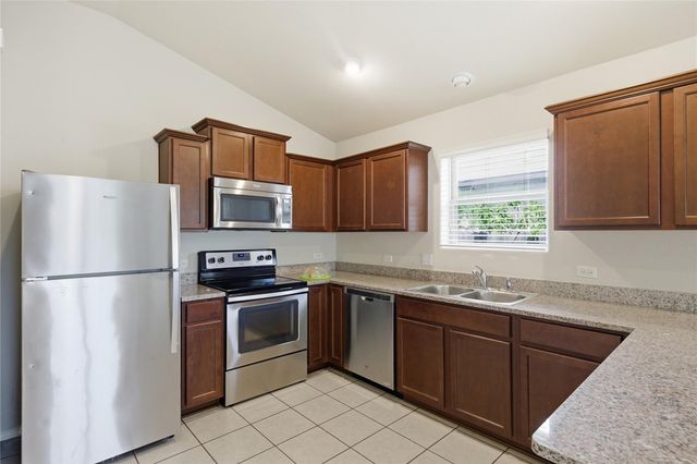 19325 Stokes LN, Pflugerville, TX 78660