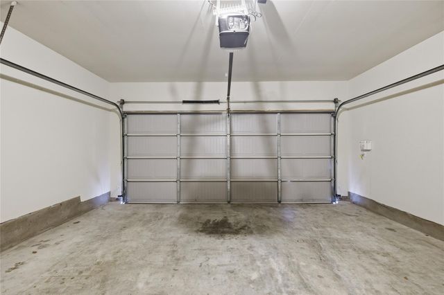 19325 Stokes LN, Pflugerville, TX 78660