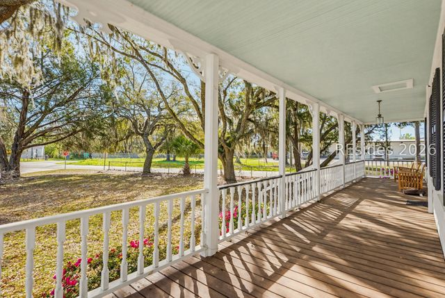 10 Broad River Blvd, Beaufort, SC 29906