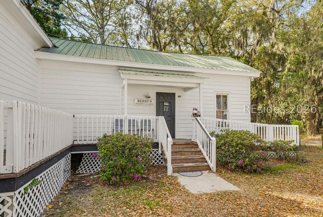 10 Broad River Blvd, Beaufort, SC 29906