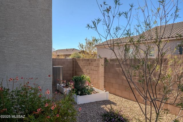 10892 W Claxton Drive, Marana, AZ 85653