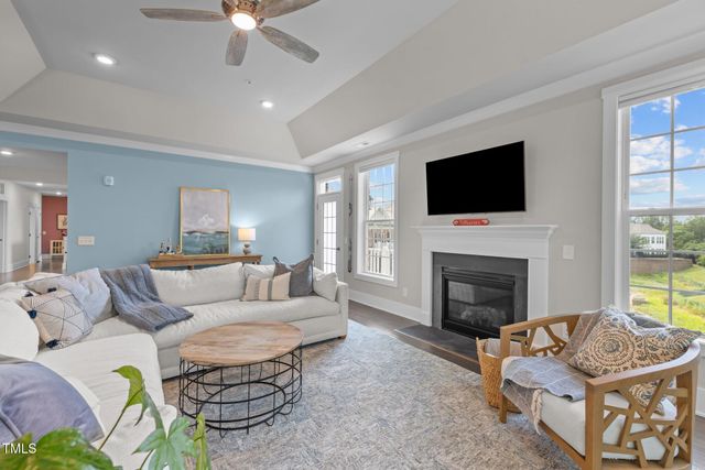 10310 Sablewood Drive 211, Raleigh, NC 27617
