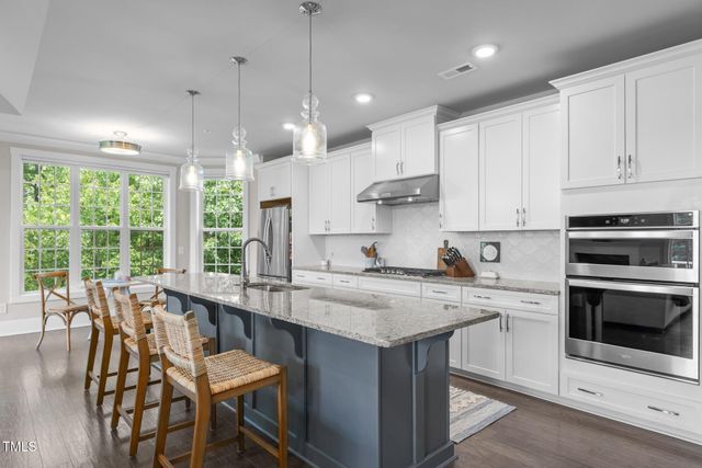 10310 Sablewood Drive 211, Raleigh, NC 27617