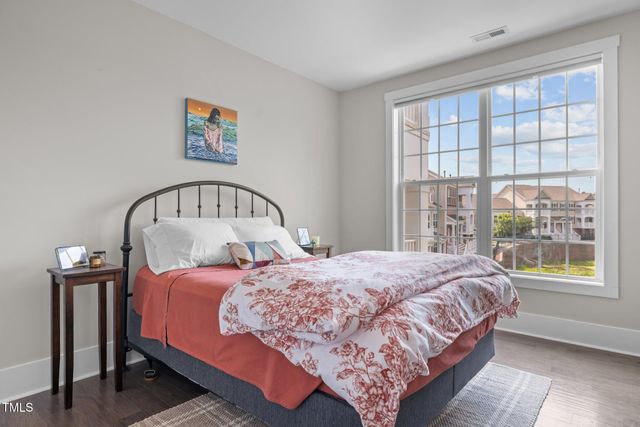 10310 Sablewood Drive 211, Raleigh, NC 27617