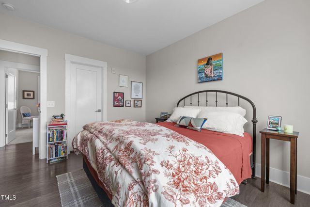 10310 Sablewood Drive 211, Raleigh, NC 27617