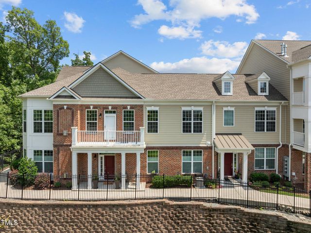 10310 Sablewood Drive 211, Raleigh, NC 27617