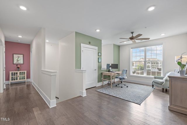 10310 Sablewood Drive 211, Raleigh, NC 27617