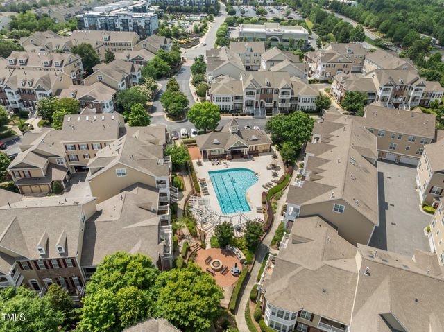 10310 Sablewood Drive 211, Raleigh, NC 27617