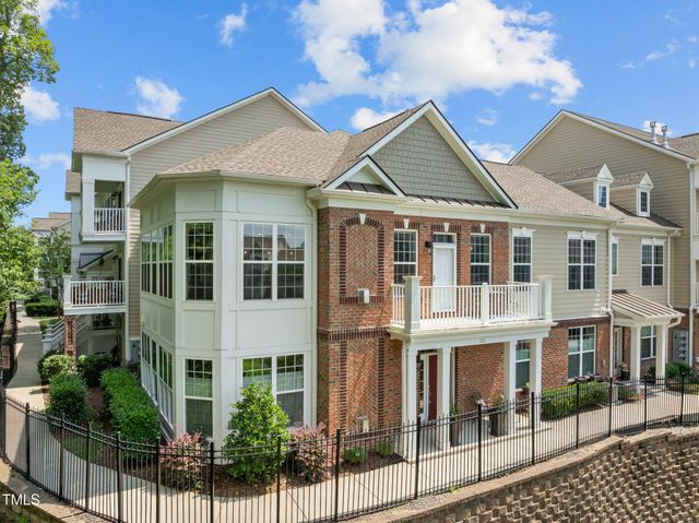 10310 Sablewood Drive 211, Raleigh, NC 27617