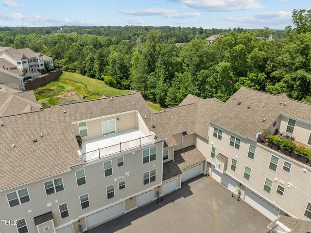 10310 Sablewood Drive 211, Raleigh, NC 27617