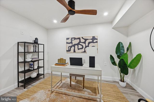 1300 S 6TH ST, Philadelphia, PA 19147