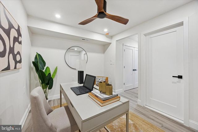 1300 S 6TH ST, Philadelphia, PA 19147