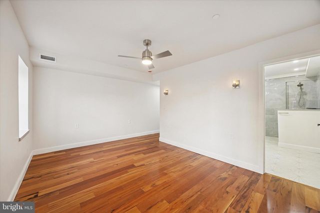 1300 S 6TH ST, Philadelphia, PA 19147