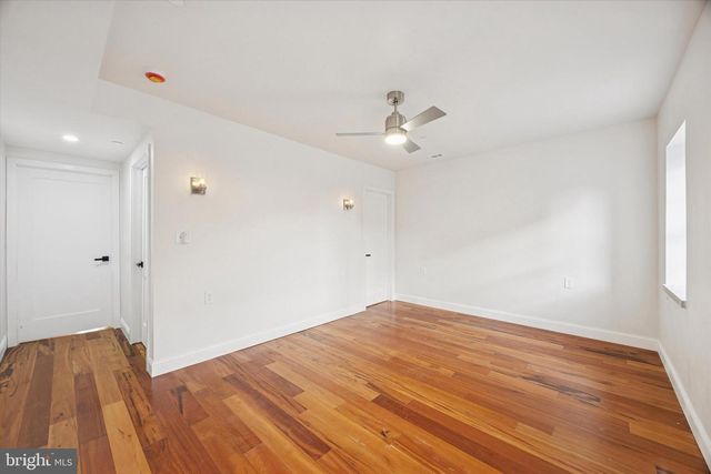 1300 S 6TH ST, Philadelphia, PA 19147