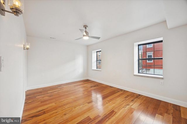 1300 S 6TH ST, Philadelphia, PA 19147