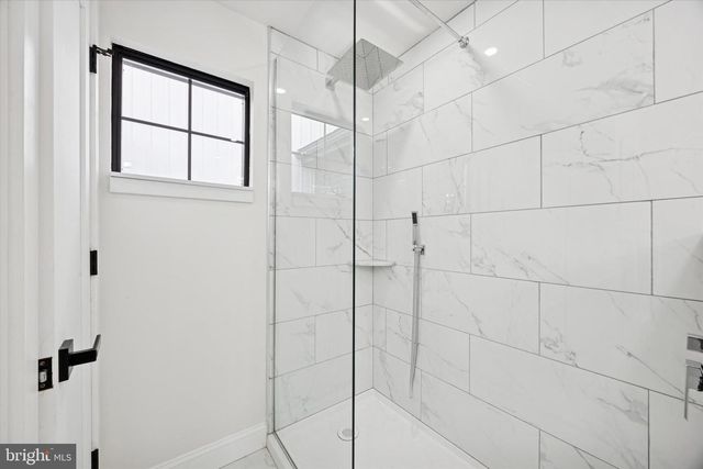 1300 S 6TH ST, Philadelphia, PA 19147