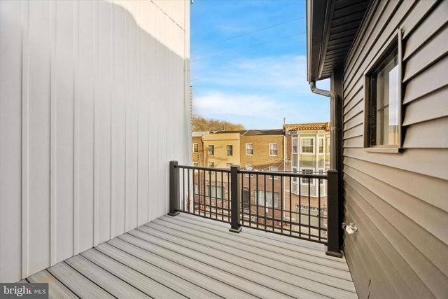 1300 S 6TH ST, Philadelphia, PA 19147