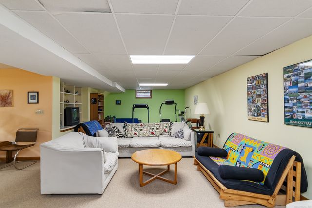 1 Brightfield Lane, Westport, CT 06880