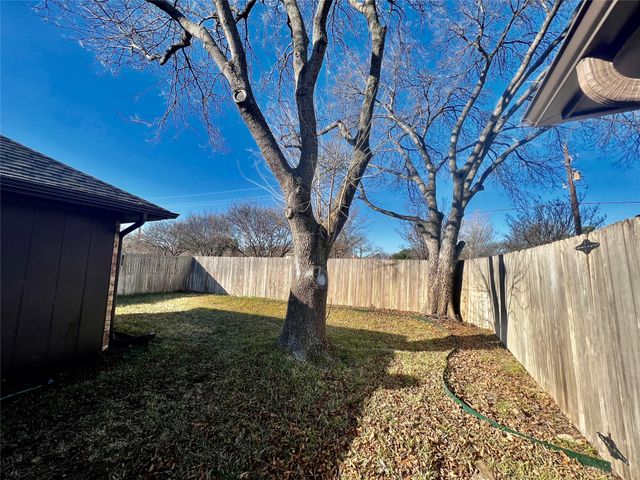 702 Mount Vernon Drive, Richardson, TX 75081