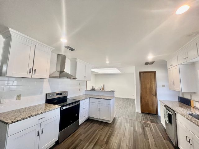 702 Mount Vernon Drive, Richardson, TX 75081