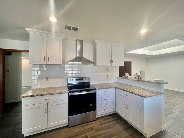 702 Mount Vernon Drive, Richardson, TX 75081