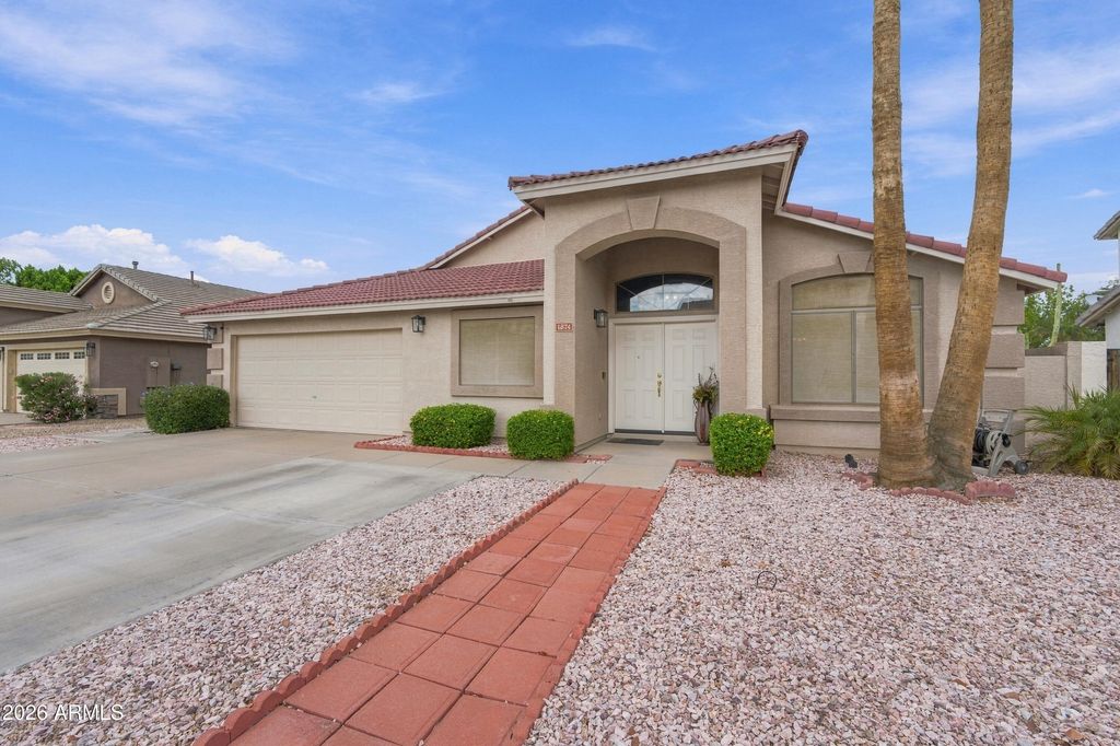 1874 E SAGEBRUSH Street, Gilbert, AZ 85296 — photo 4