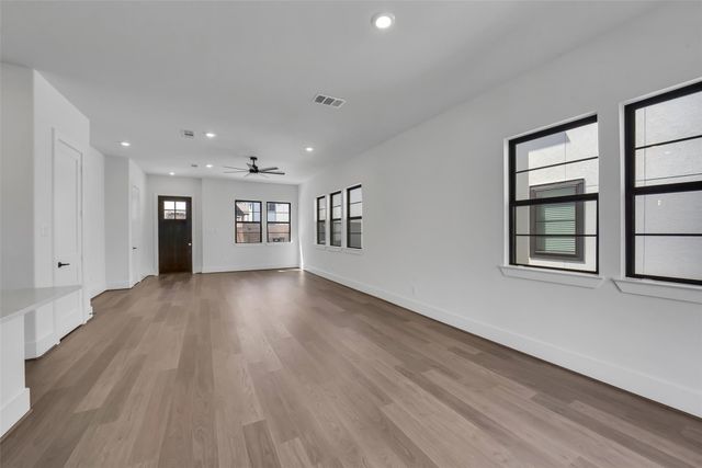 3211 Royal Oaks Hollow Lane, Houston, TX 77082