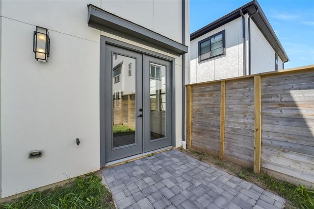 3211 Royal Oaks Hollow Lane, Houston, TX 77082