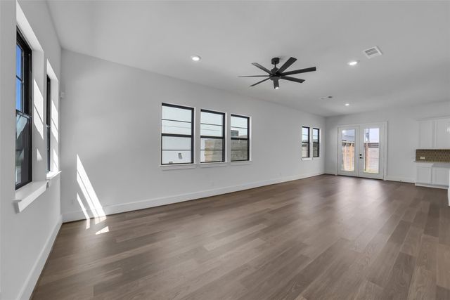 3211 Royal Oaks Hollow Lane, Houston, TX 77082