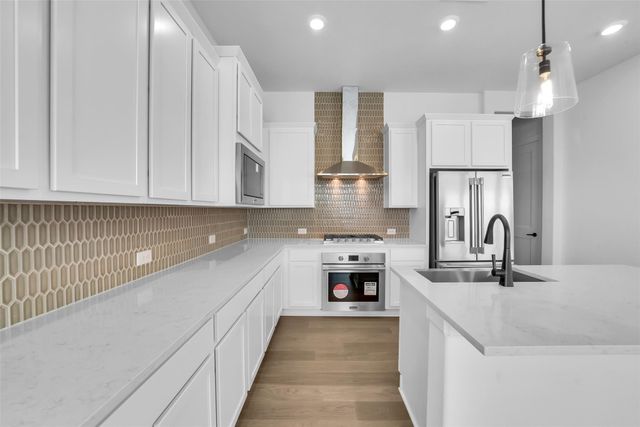 3211 Royal Oaks Hollow Lane, Houston, TX 77082