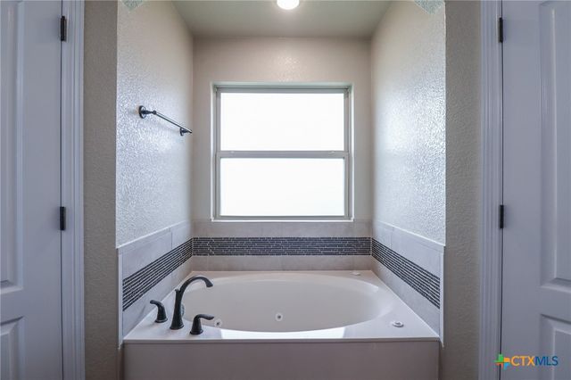 8107 Preston Hollow Drive, Killeen, TX 76542