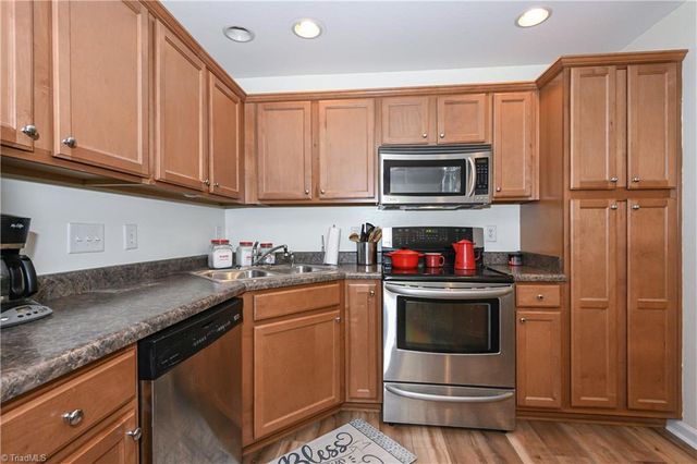846 Jarman Drive, Greensboro, NC 27282