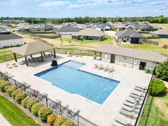 3412 JAGGED LEAF DR, Columbia, MO 65202