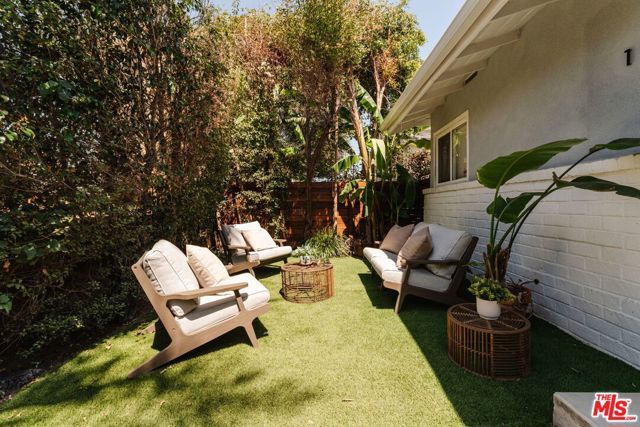 11966 Culver Drive, Los Angeles, CA 90230