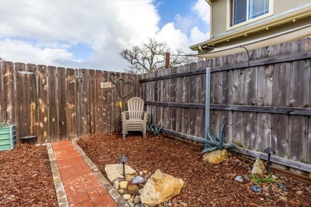 53 8th Street, Templeton, CA 93465