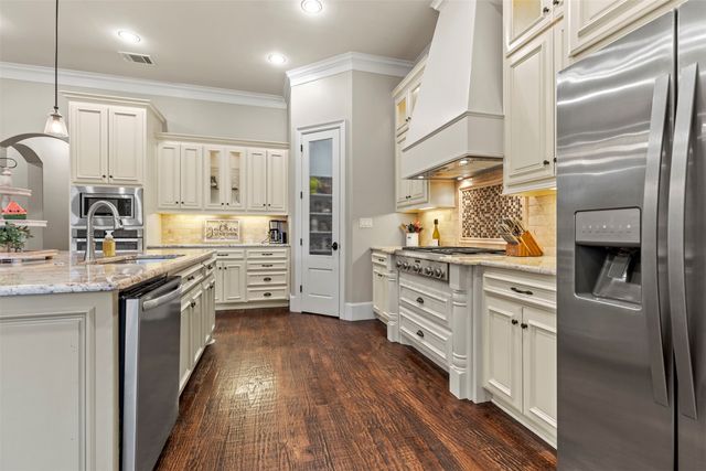 2513 Silverado Trail, Sherman, TX 75092