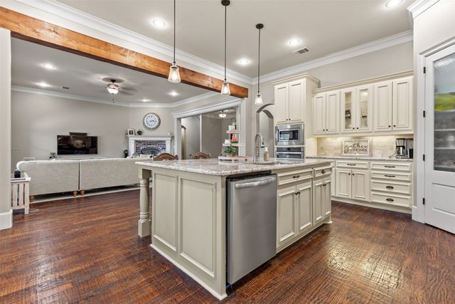 2513 Silverado Trail, Sherman, TX 75092