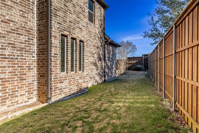 2513 Silverado Trail, Sherman, TX 75092