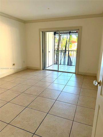 15187 W Loch Isle Drive W 15187, Miami Lakes, FL 33014