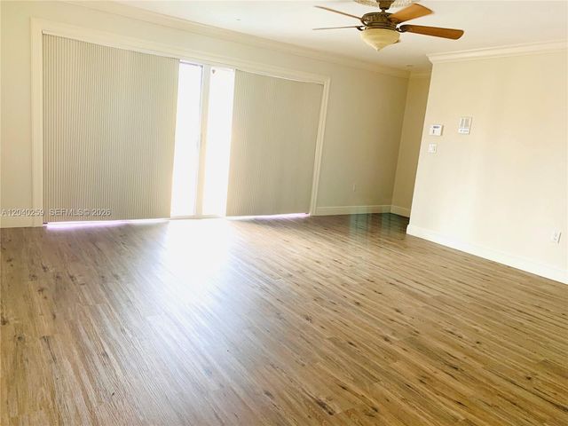 15187 W Loch Isle Drive W 15187, Miami Lakes, FL 33014