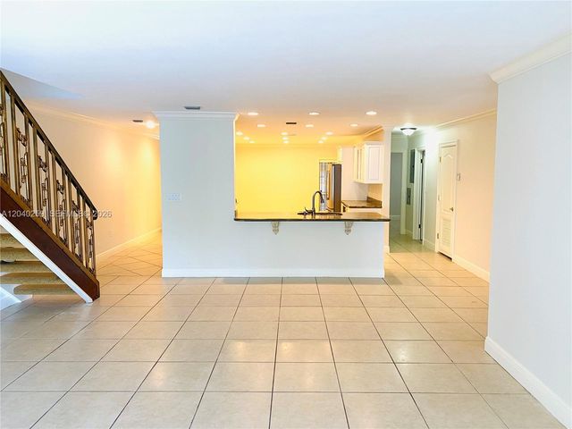 15187 W Loch Isle Drive W 15187, Miami Lakes, FL 33014