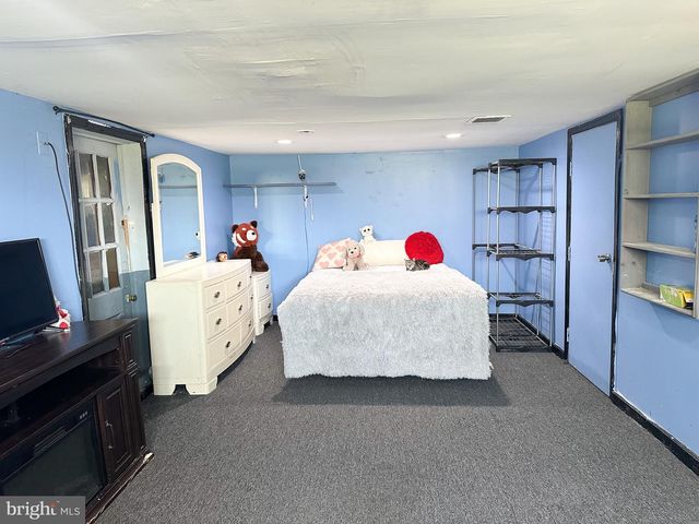 502 N WEST AVE, Vineland, NJ 08360