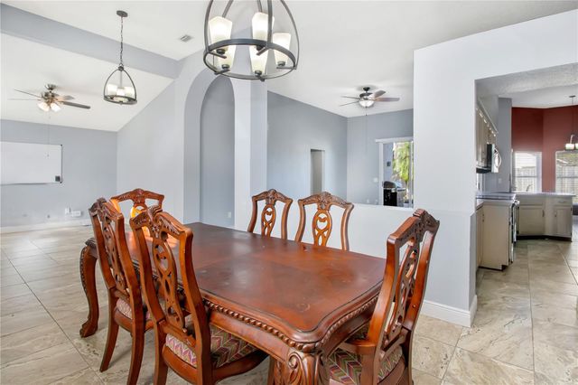 1181 COUNTRYWIND DRIVE, Apopka, FL 32703