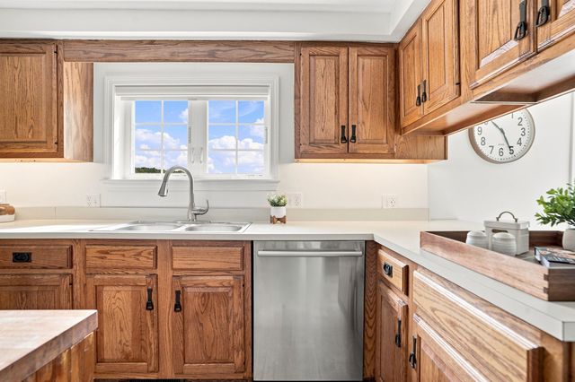 247 Middle Winchendon Road, Rindge, NH 03461